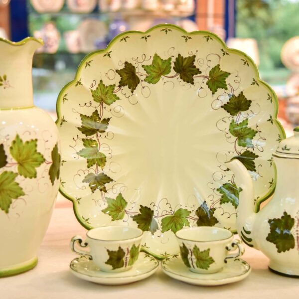 ceramica di Faenza ceramiche di Faenza negozio ceramiche Faenza maiolica di Faenza ceramica dipinta a mano ceramiche artistiche Faenza bottega ceramica Faenza idee regalo Natale piatti ceramica vaso ceramica decoro Garofano Faenza decoro Pavona Faenza decoro Melograno Faenza bomboniere ceramica regali ceramica decori faentini decoro faentino ceramiche tradizionali Faenza dipinto a mano