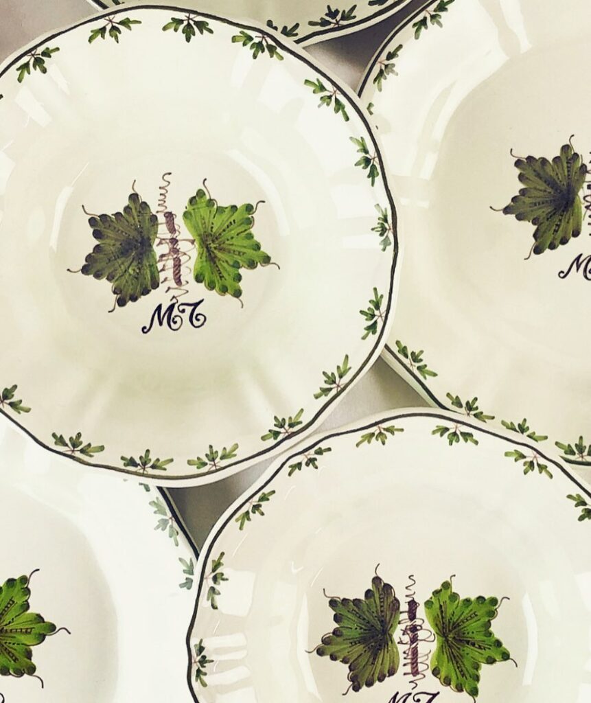 piatti dipinti ceramica Faenza maiolica dinnerplates ceramics foglia di vite