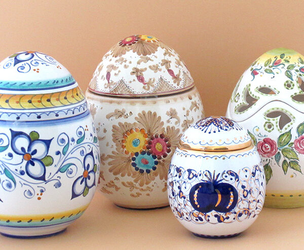 Uova Pasqua ceramica maiolica dipinte Faenza