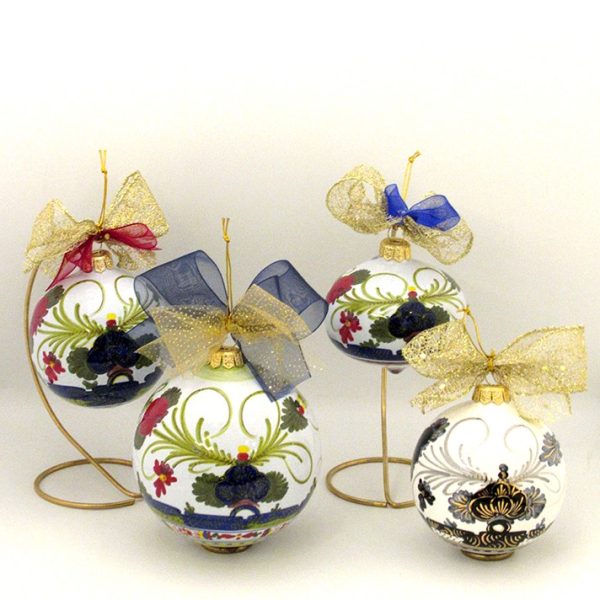 palline-natale-ceramica-faenza-dipinte-garofano-oriente-italiano