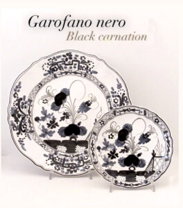 Garofano di Faenza dipinto in monocromia nero
